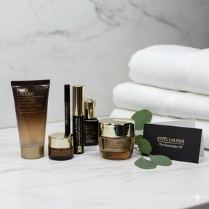 New Estée Lauder Deluxe 6-Piece Skincare & Makeup Gift Set